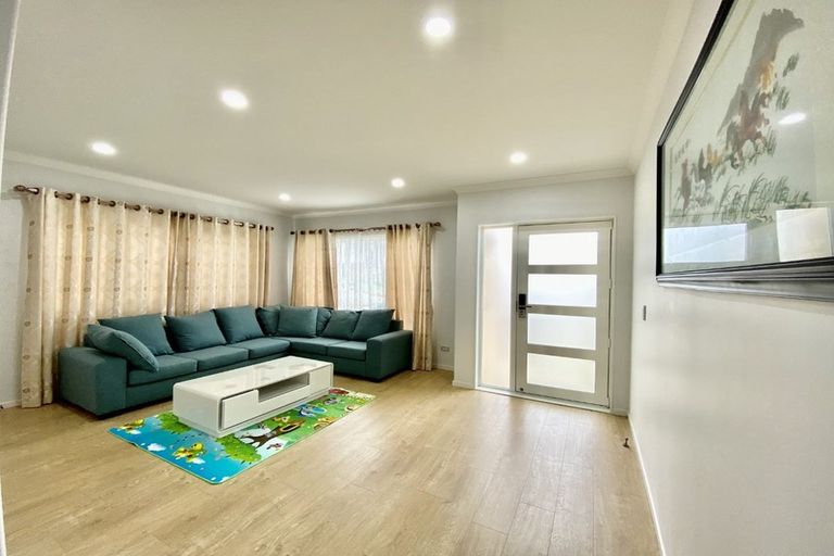Photo of property in 40 Tinaku Road, Flat Bush, Auckland, 2019