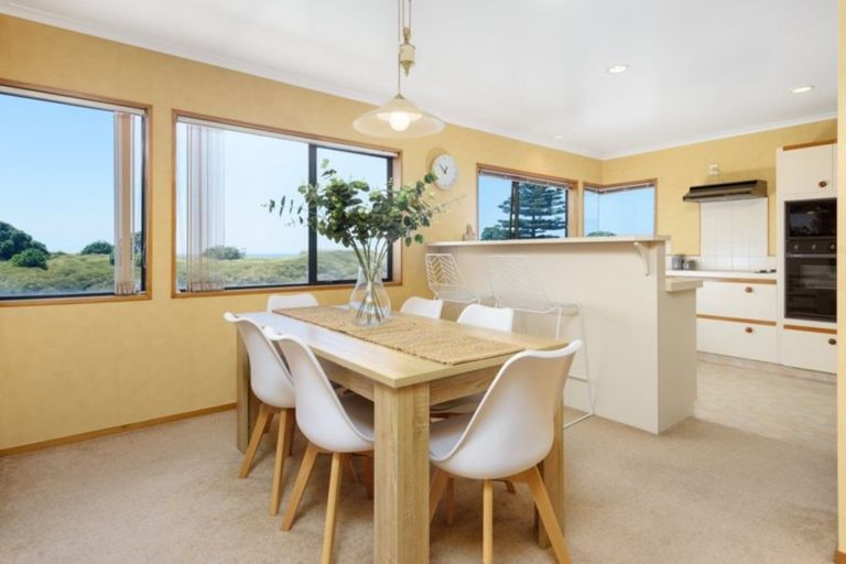 Photo of property in 133a Marine Parade, Mount Maunganui, 3116