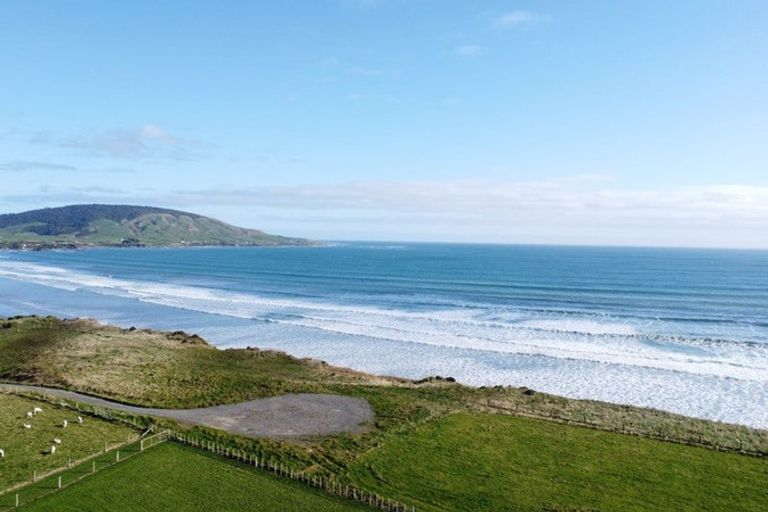 Photo of property in 13 Surrey Street, Orepuki, Riverton, 9881