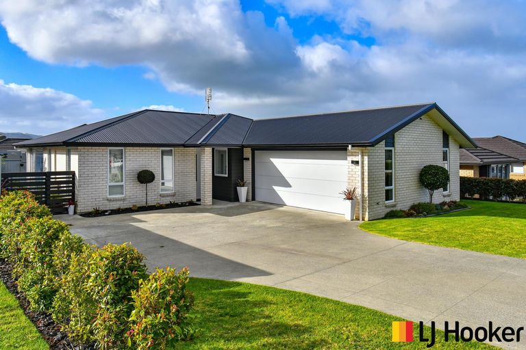 Photo of property in 88 Helenslee Road, Pokeno, 2402