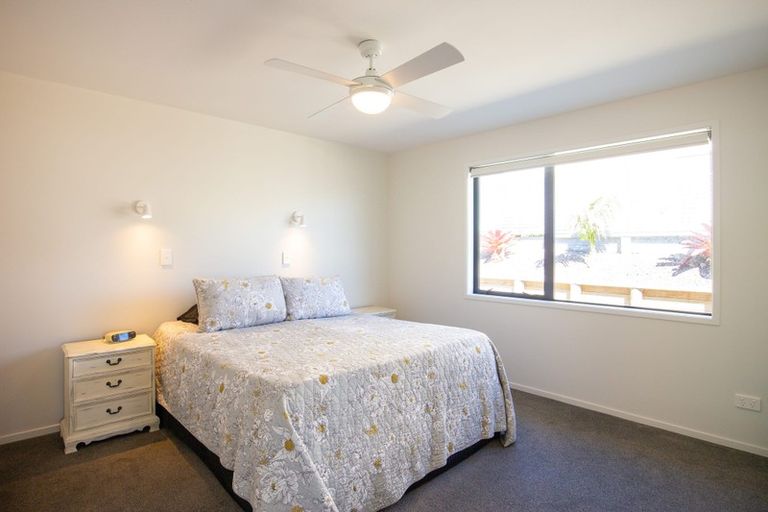 Photo of property in 27 Lori Lane, Coopers Beach, 0420