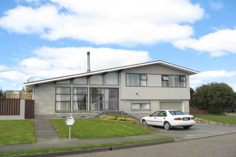 Photo of property in 1 Meads Place, Bulls, 4818