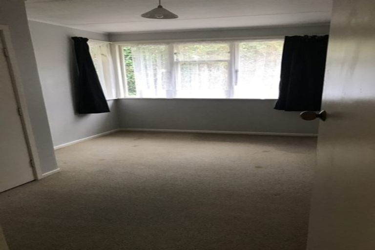 Photo of property in 92 Ironside Road, Johnsonville, Wellington, 6037