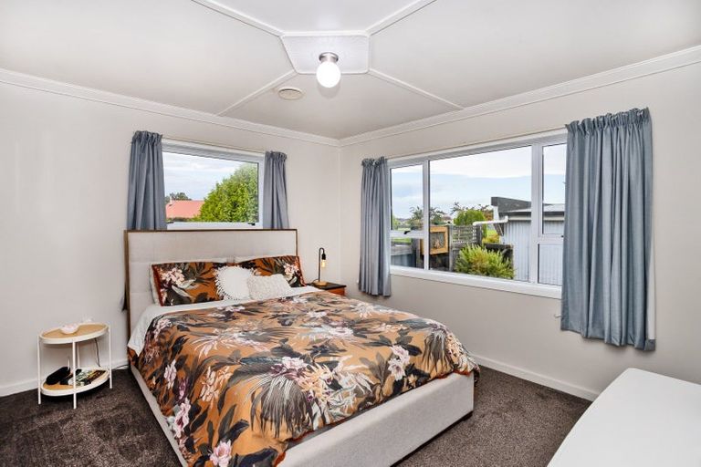 Photo of property in 1 Ward Street, Waverley, Invercargill, 9810
