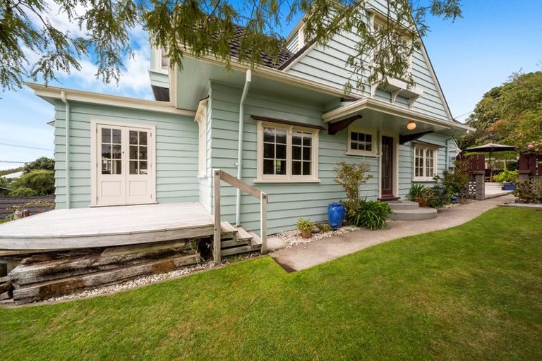 Photo of property in 66 Gilbert Street, New Plymouth, 4310