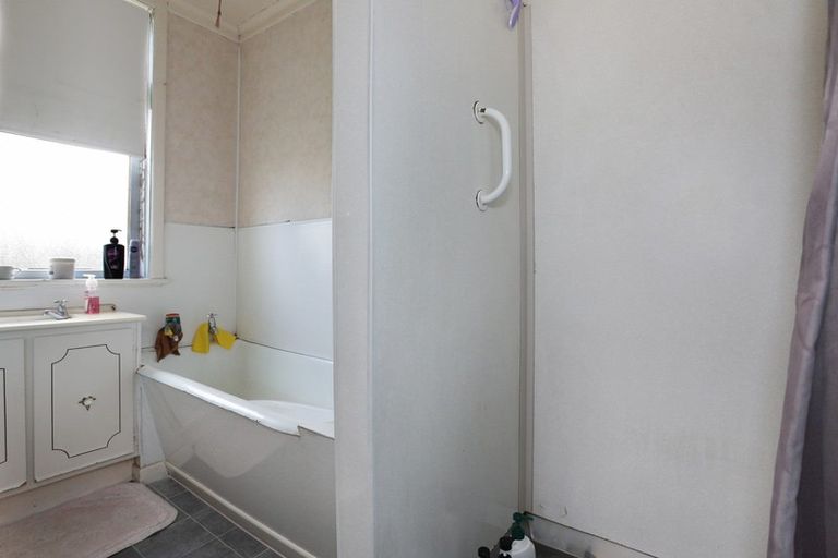 Photo of property in 107 Bridge Street, Bulls, 4818