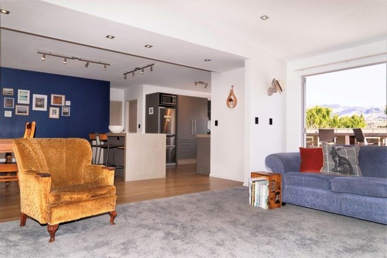 Photo of property in 8 Pisa Moorings Road, Mount Pisa, Cromwell, 9383