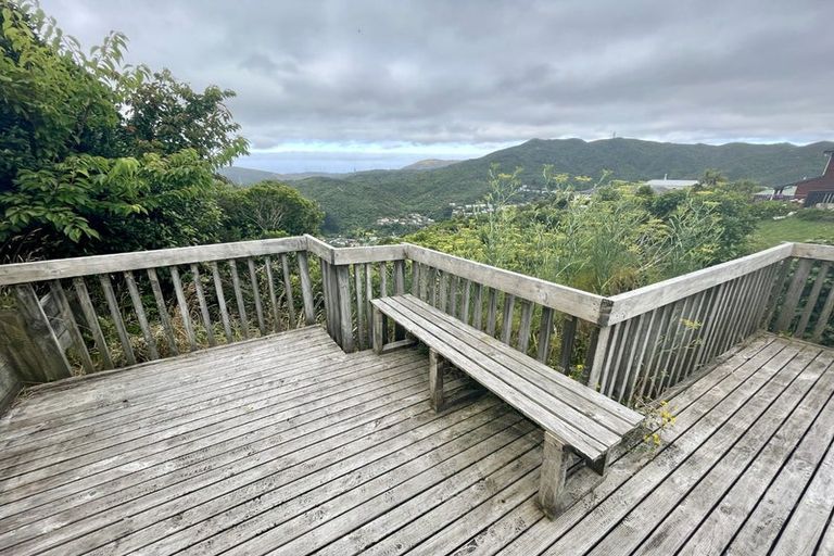 Photo of property in 34a Landsdowne Terrace, Karori, Wellington, 6012
