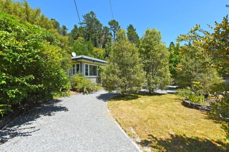 Photo of property in 230 Plateau Road, Te Marua, Upper Hutt, 5018