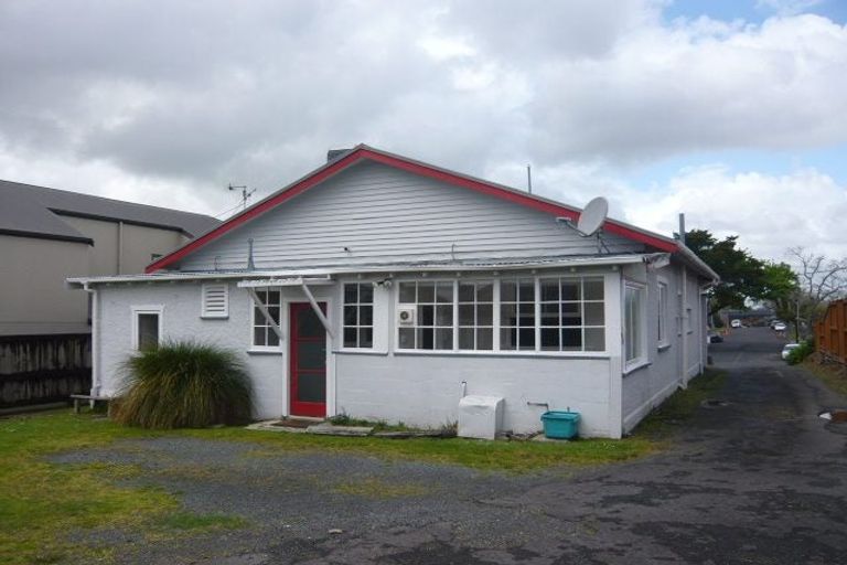 Photo of property in 6c Edgecumbe Street, Whitiora, Hamilton, 3200