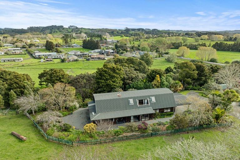 Photo of property in 50 Waitoki Road, Waitoki, Kaukapakapa, 0871