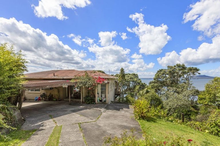 Photo of property in 197 Beach Road, Campbells Bay, Auckland, 0620