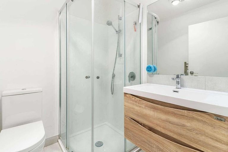 Photo of property in 136c Tiriwa Drive, Massey, Auckland, 0614