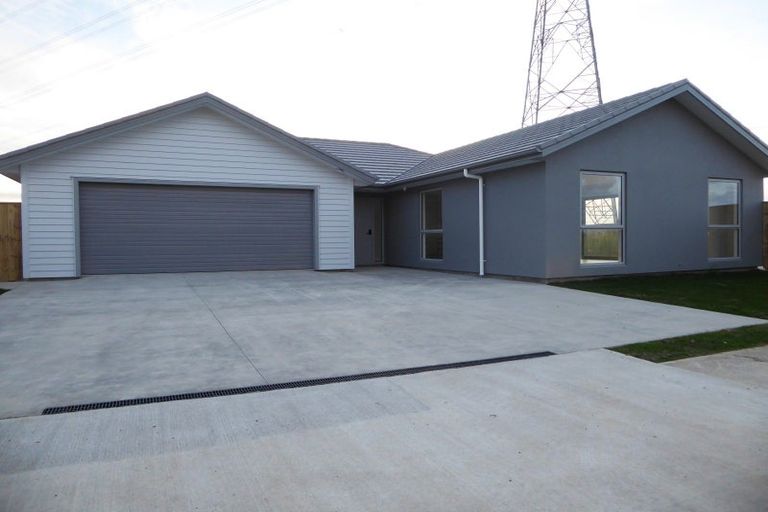 Photo of property in 49 Atlantic Drive, Fitzherbert, Palmerston North, 4410