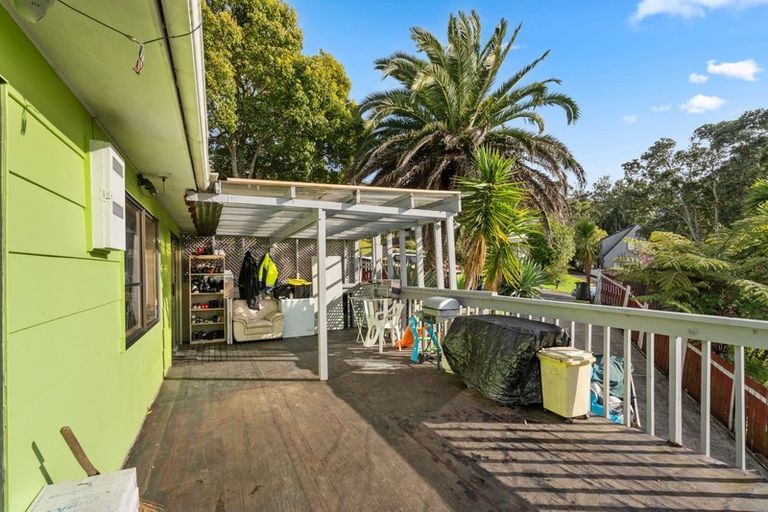 Photo of property in 12 Noeleen Street, Glenfield, Auckland, 0629