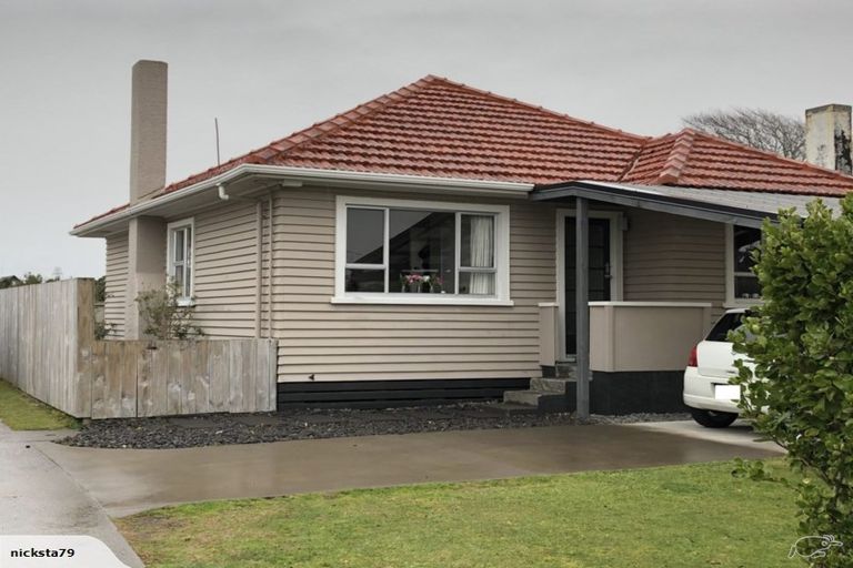 Photo of property in 417 Carrington Street, Upper Vogeltown, New Plymouth, 4310