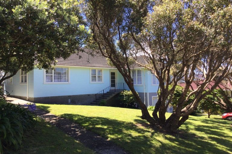 Photo of property in 40 Dowse Drive, Maungaraki, Lower Hutt, 5010