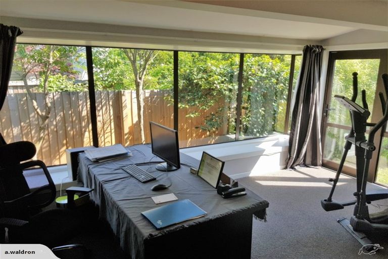 Photo of property in 79 Hinau Street, Riccarton, Christchurch, 8041