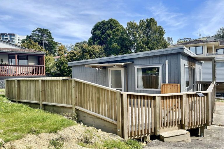 Photo of property in 14 Panzic Place, Glen Eden, Auckland, 0602