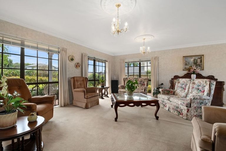 Photo of property in 33 Renoir Street, West Harbour, Auckland, 0618