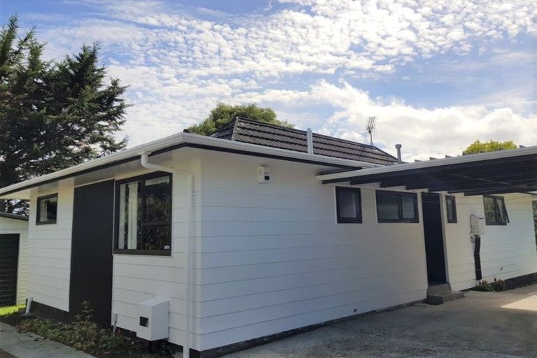 Photo of property in 32b Transom Close, Whitby, Porirua, 5024