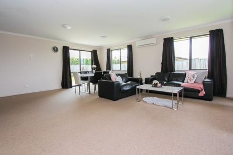 Photo of property in 3 Beckham Close, Grandview Heights, Hamilton, 3200