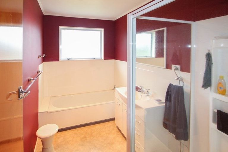 Photo of property in 25 Main Road, Maheno, Oamaru, 9495