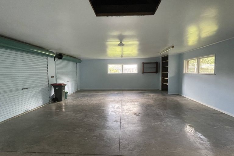 Photo of property in 4 Sunnypark Avenue, Rosehill, Papakura, 2113