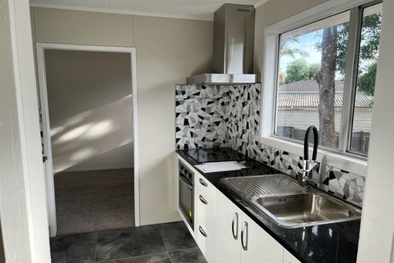 Photo of property in 1/10 Tuna Place, Manurewa, Auckland, 2102