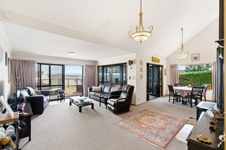 Photo of property in 1/7 Blencathra Place, Westmorland, Christchurch, 8025