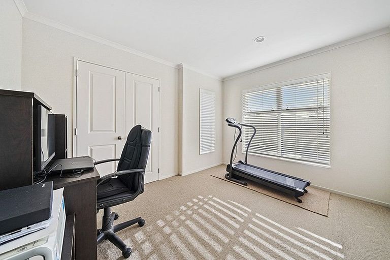 Photo of property in 10 Springcrest Drive, Karaka, Papakura, 2113