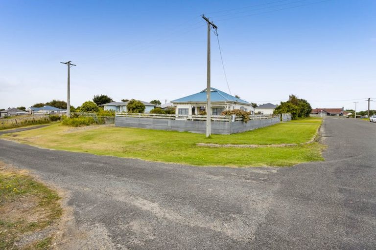 Photo of property in 11 Suffolk Street, Patea, 4520