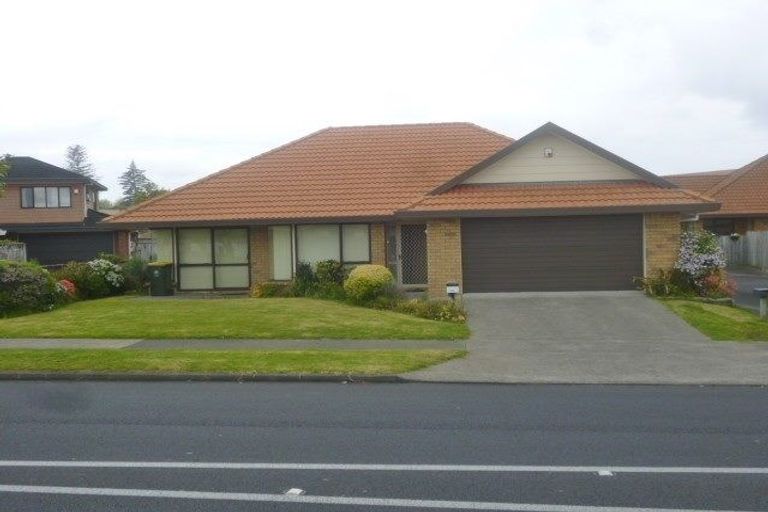 Photo of property in 1/52 Millhouse Drive, Northpark, Auckland, 2013