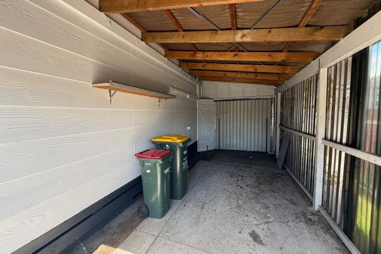 Photo of property in 2/23 Station Road, Takanini, 2112