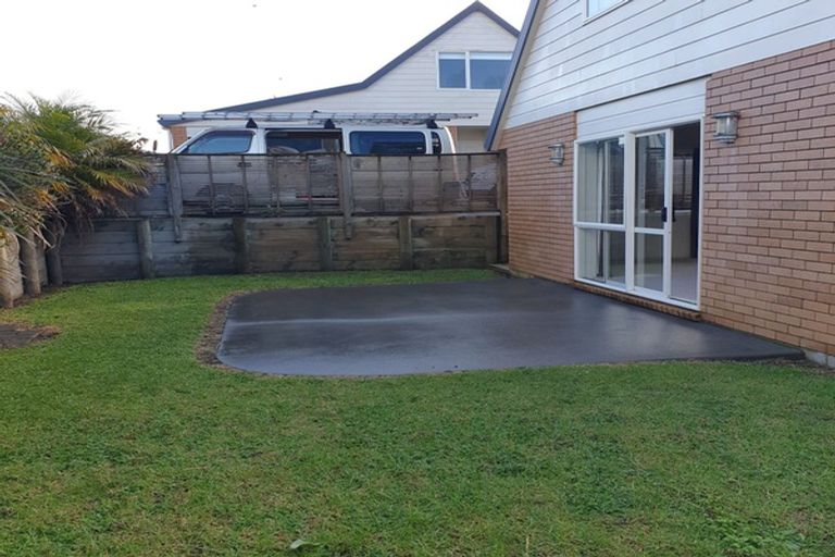 Photo of property in 3a Stevenson Road, Clarks Beach, 2122