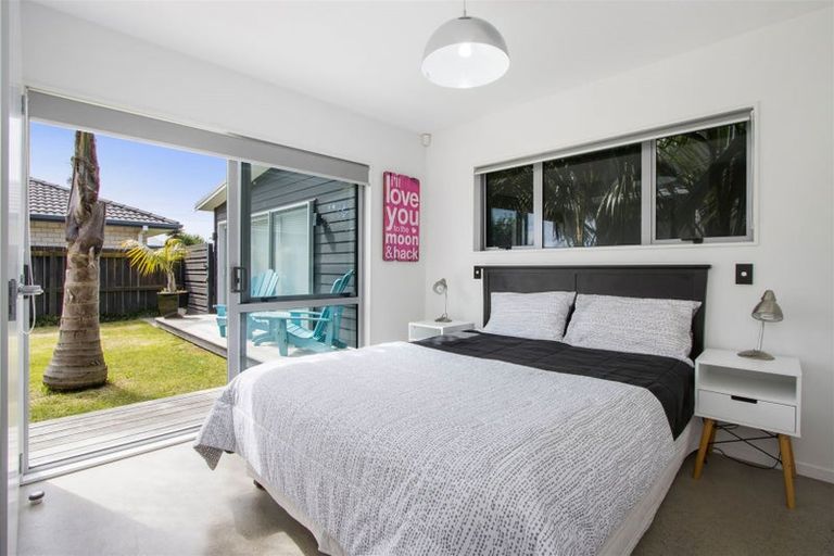 Photo of property in 17 Surfers Avenue, Waihi Beach, 3611