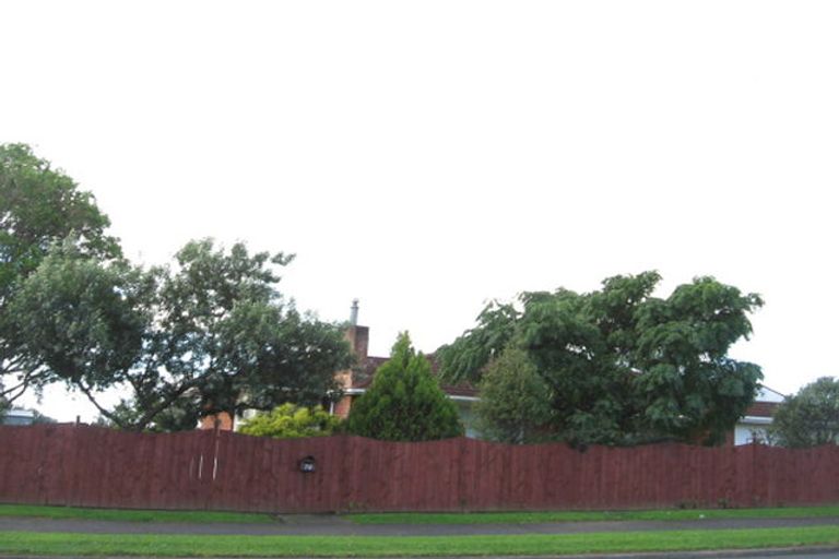 Photo of property in 70 Reeves Road, Pakuranga Heights, Auckland, 2010