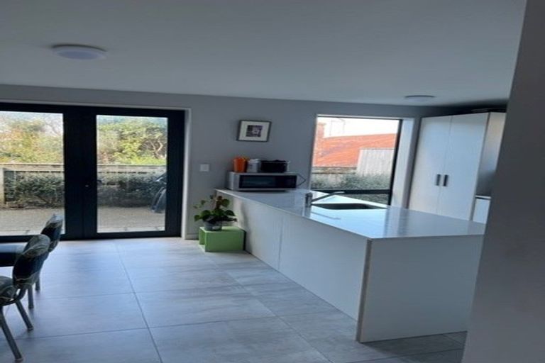 Photo of property in 3 Hinau Street, Tawa, Wellington, 5028