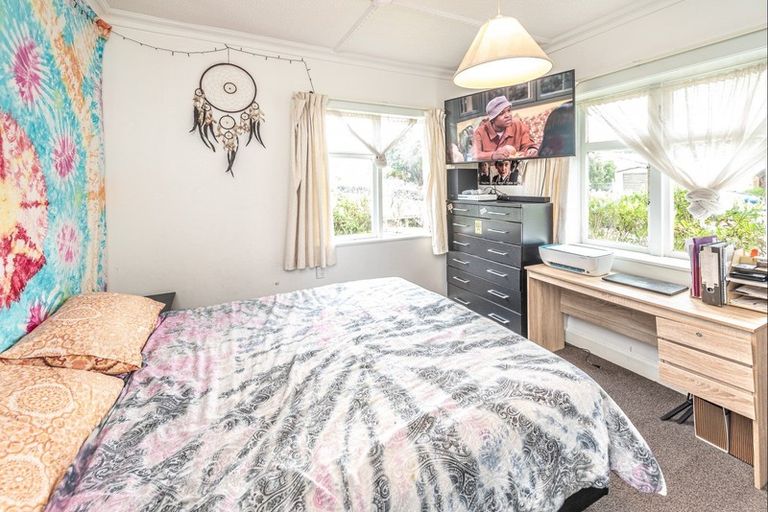 Photo of property in 17 Hutchison Crescent, Durie Hill, Whanganui, 4500