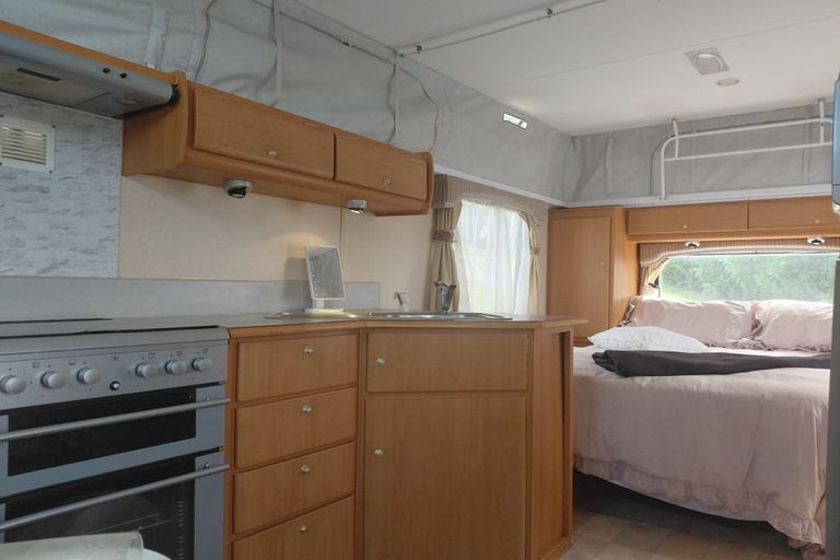 Photo of property in 13 Nancy Wake Place, Cable Bay, 0420