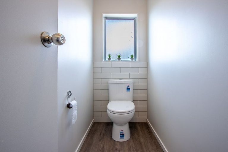 Photo of property in 13 Rutherford Drive, Waikanae Beach, Waikanae, 5036