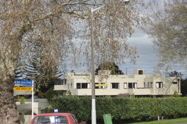 Photo of property in 4/2 Sixth Avenue, Tauranga, 3110