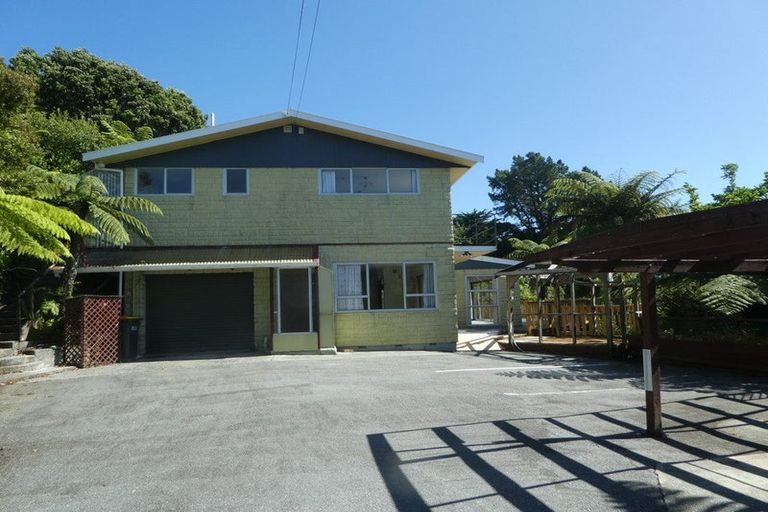 Photo of property in 20 Weenink Road, Karoro, Greymouth, 7805