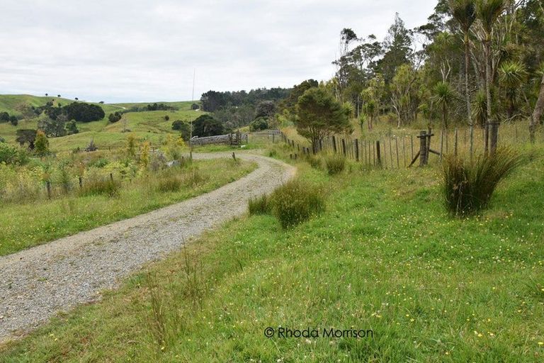 Photo of property in State Highway 12, Paparoa, Maungaturoto, 0583