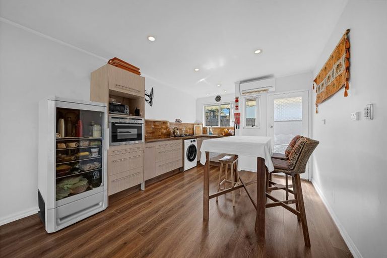 Photo of property in 3/1 Ribblesdale Road, Henderson, Auckland, 0612