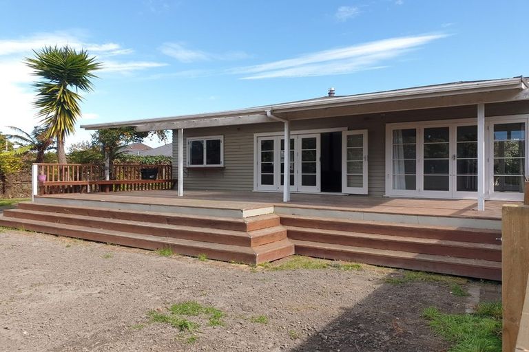 Photo of property in 18 Puketapu Road, Taradale, Napier, 4112