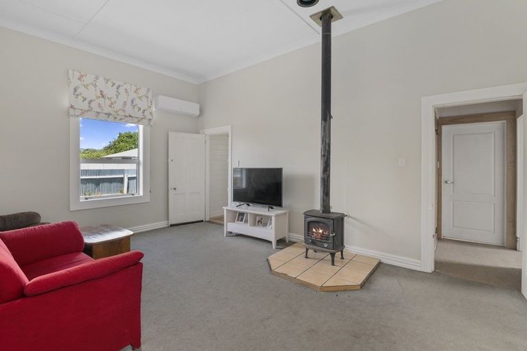 Photo of property in 21 Kings Drive, Levin, 5510