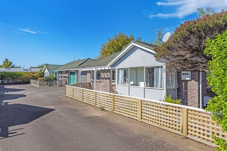 Photo of property in 2/32 Hurley Road, Paraparaumu Beach, Paraparaumu, 5032