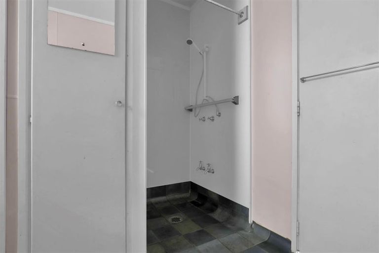 Photo of property in 15 Bays Road, Orere Point, 2585