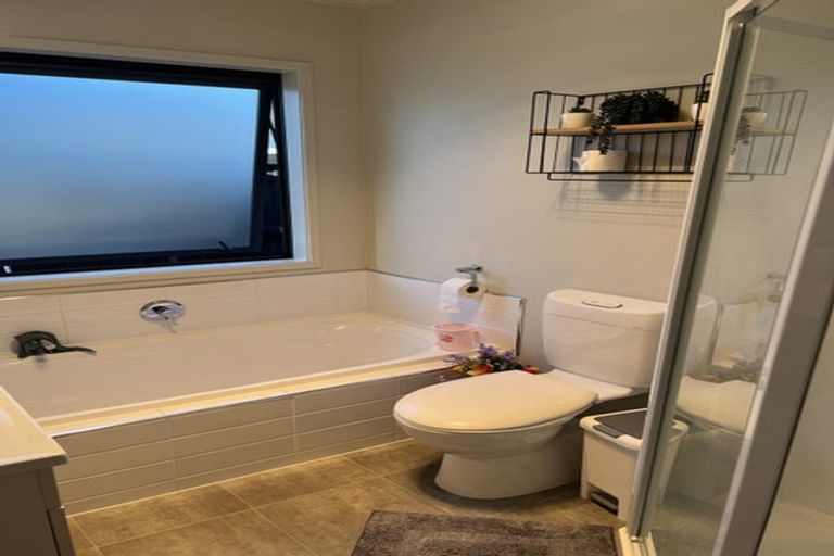 Photo of property in 5 Nettleship Way, Rolleston, 7615